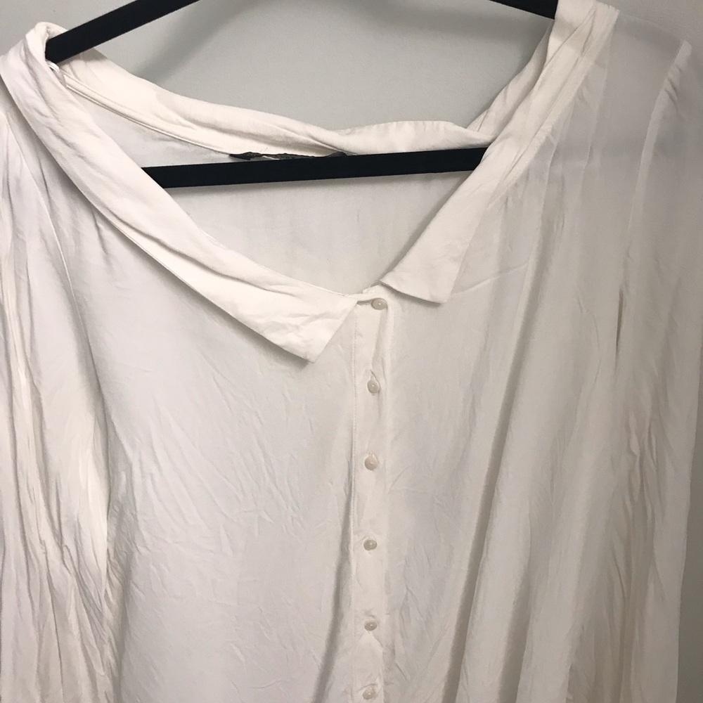 White Zara basic button up blouse - Picture 3 of 3